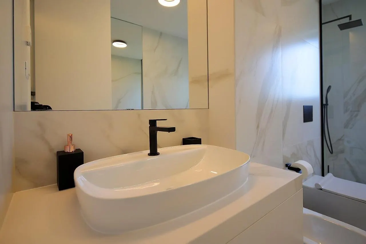 New Apartment With Swimming Pool Near The Beach Ičići