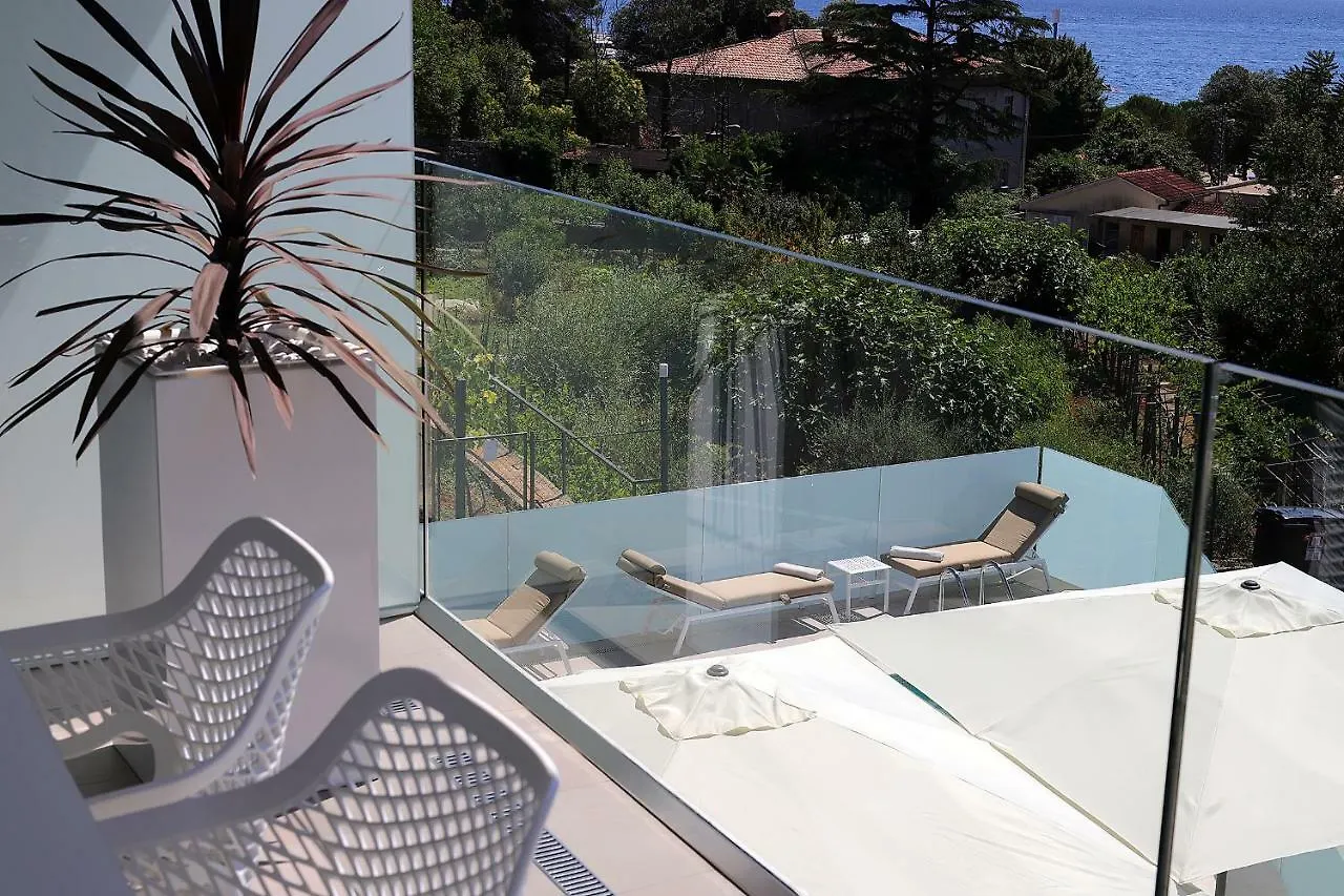 New Apartment With Swimming Pool Near The Beach Ičići
