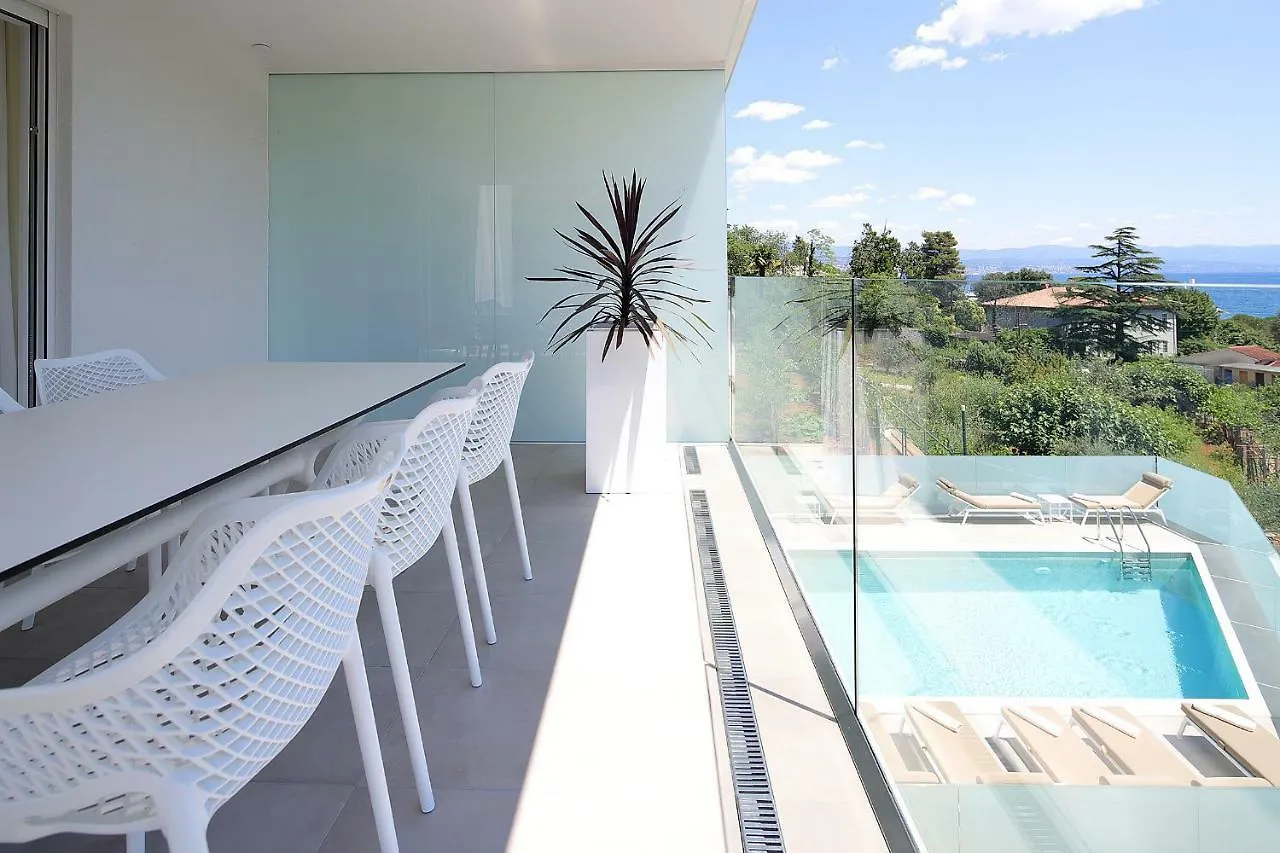 New Apartment With Swimming Pool Near The Beach Ičići Horvátország