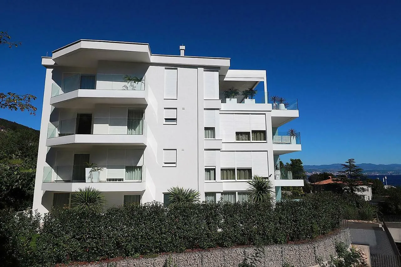 New Apartment With Swimming Pool Near The Beach Ičići Horvátország