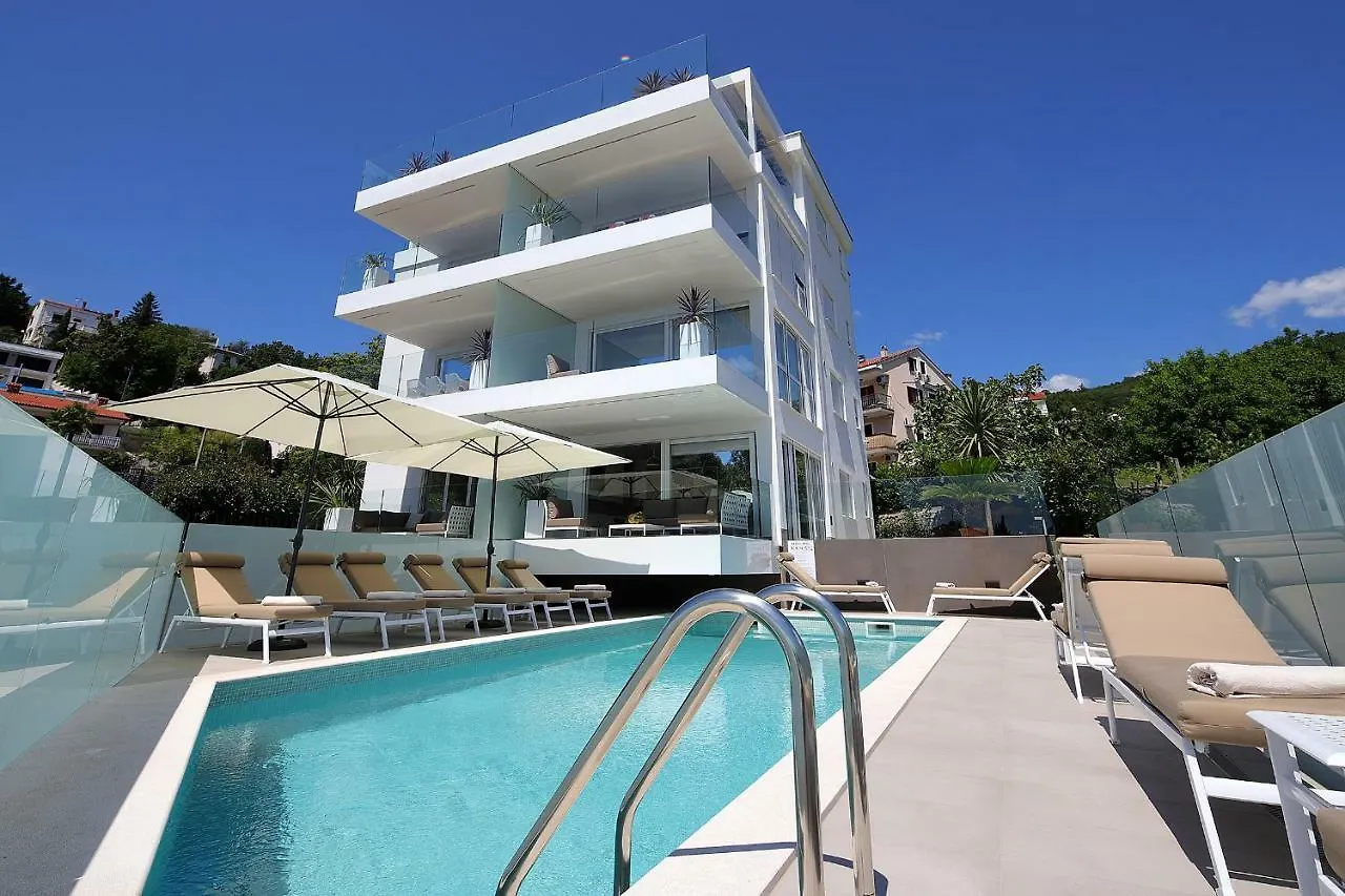 New Apartment With Swimming Pool Near The Beach Icici 0*,